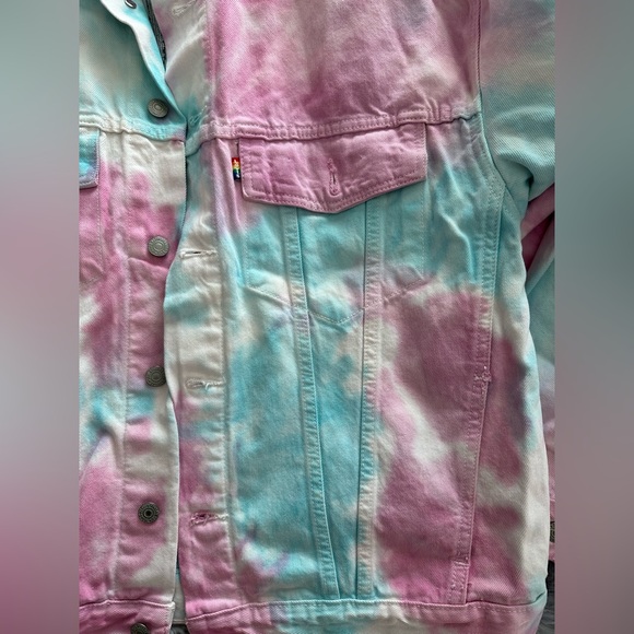 Levi’s Trans 🏳️‍⚧️ Tie-Dye Denim Jacket - Use Your Voice Pride Month 🏳️‍🌈 - Picture 5 of 10